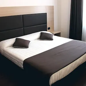 2* Hotel Esperanza