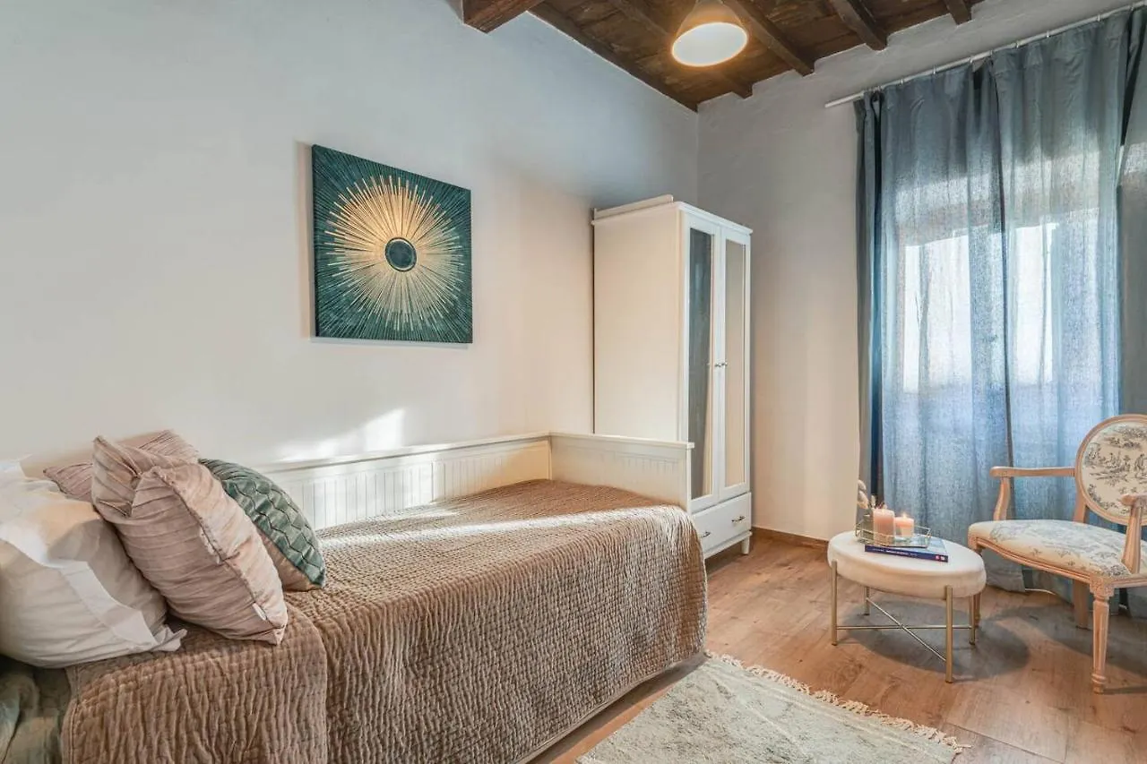 Apartments Florence- Laurel Apartment Italy