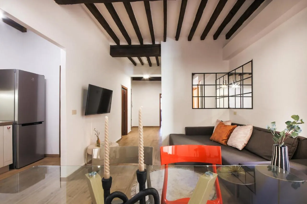 Apartments Florence- Laurel Apartment