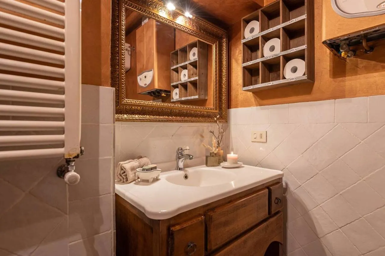Apartments Florence- Laurel Apartment Italy